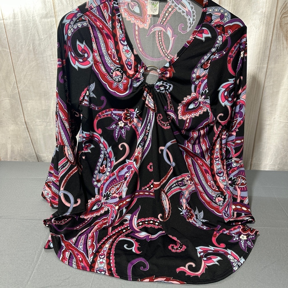 Elegant Paisley Women's Blouse in Black and Purple - Picture 1 of 6